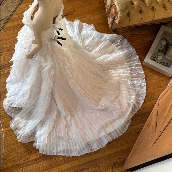 YSA Makino Blush Wedding gown size 12 - Picture 11 of 17